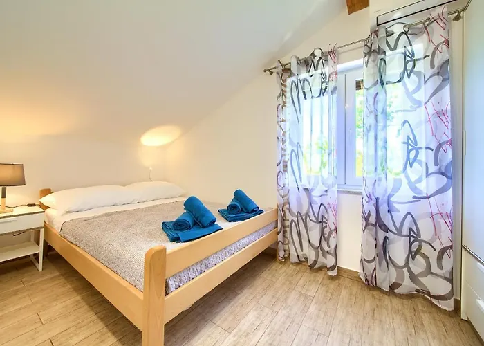 Apartment Oak Meadow Dobrinj