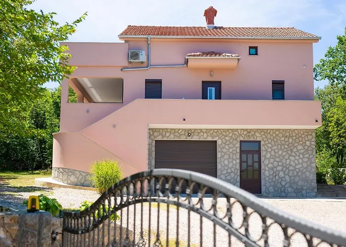 Apartment Oak Meadow