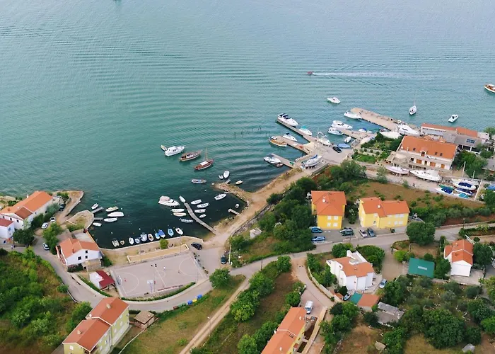 Apartment Oak Meadow Dobrinj