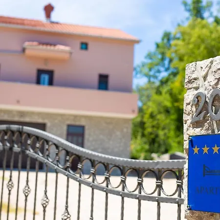 Oak Meadow * Dobrinj