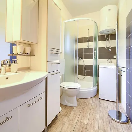 Oak Meadow Apartmán Dobrinj